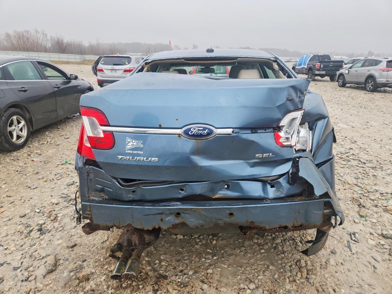 2010 Ford Taurus sel
