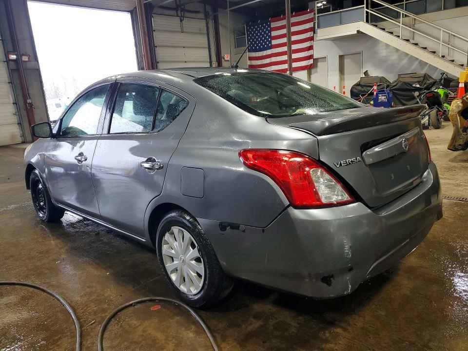 2019 Nissan Versa sv