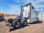 2013 Volvo VNL Semi Truck