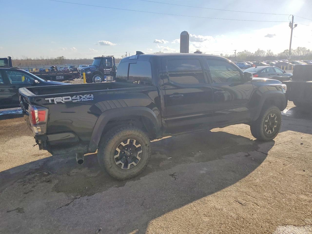 2022 Toyota Tacoma TRD OFF-Road