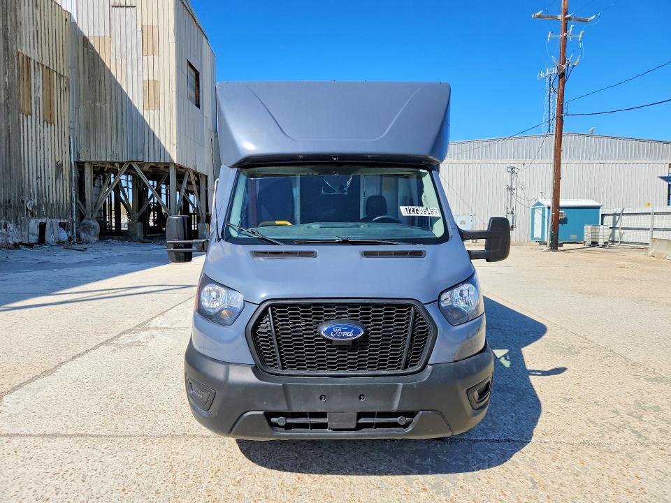 2021 Ford Transit Delivery Truck