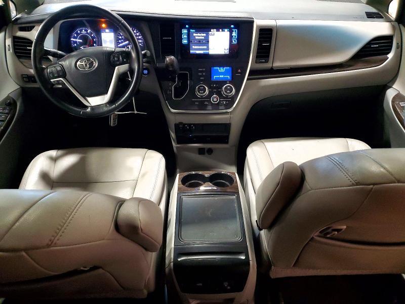 2017 Toyota Sienna xle Premium 7-passenger