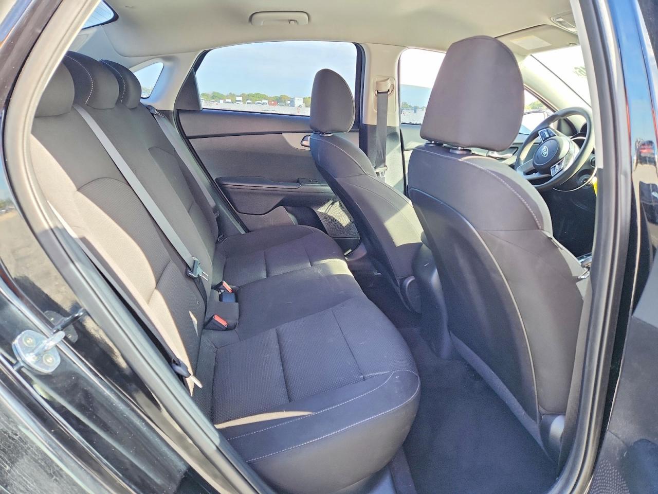 2021 KIA Forte fe