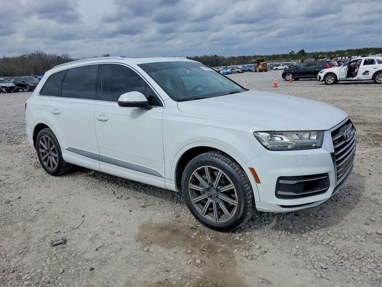 2017 Audi Q7 Premium Plus