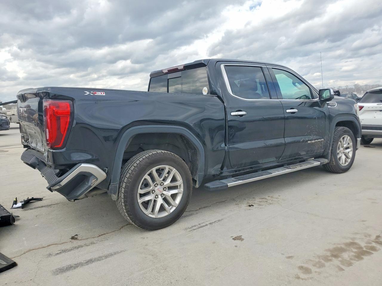2021 GMC Sierra K1500 SLT