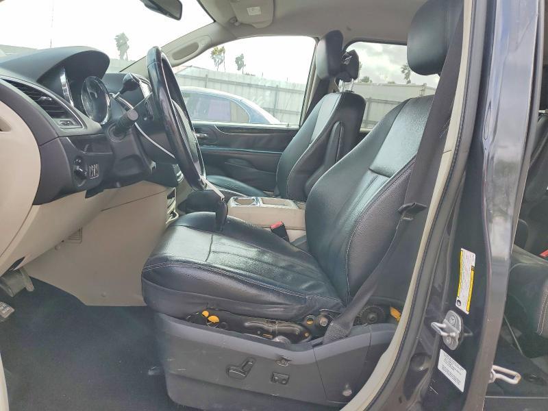 2014 Chrysler Town & Country Touring