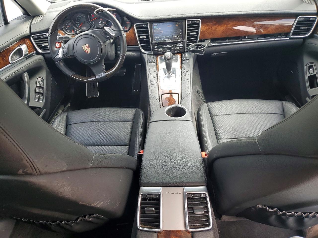 2014 Porsche Panamera 2