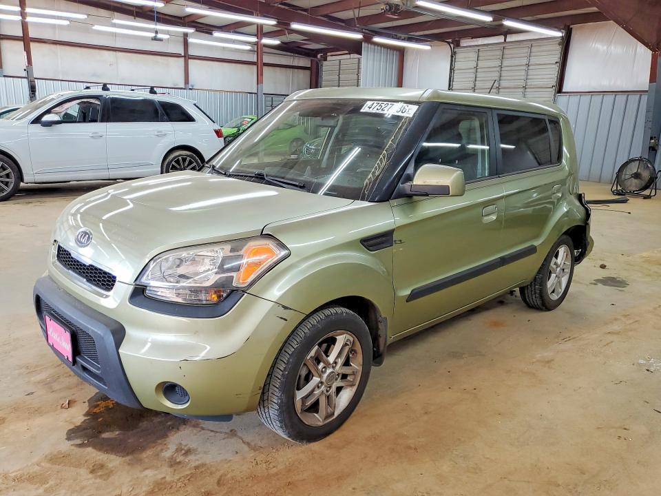 2010 KIA Soul +