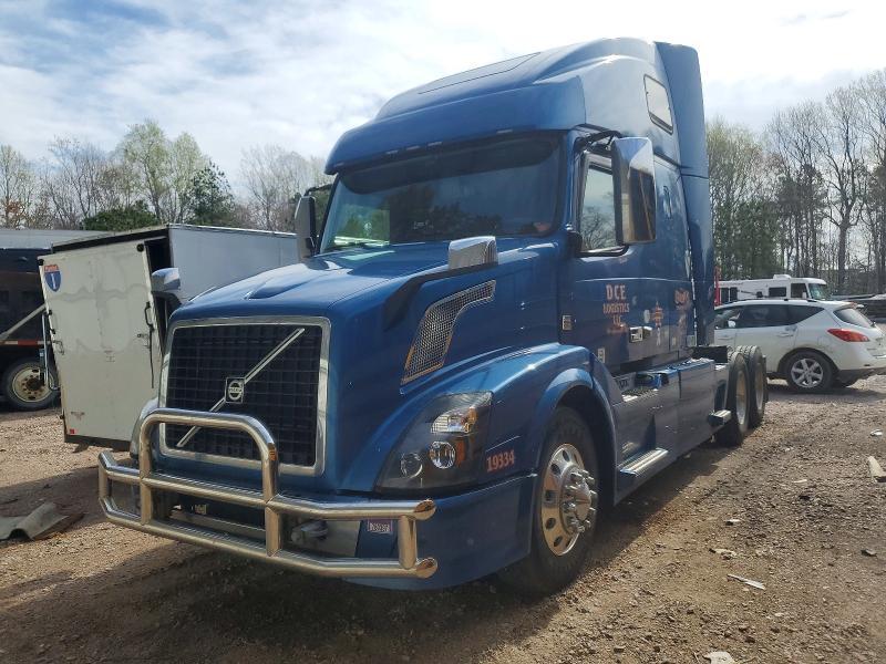 2015 Volv O vnl Semi Truck