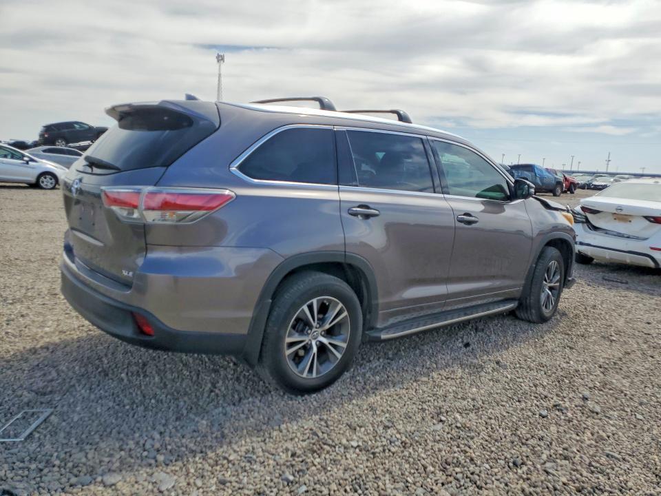 2016 Toyota Highlander xle