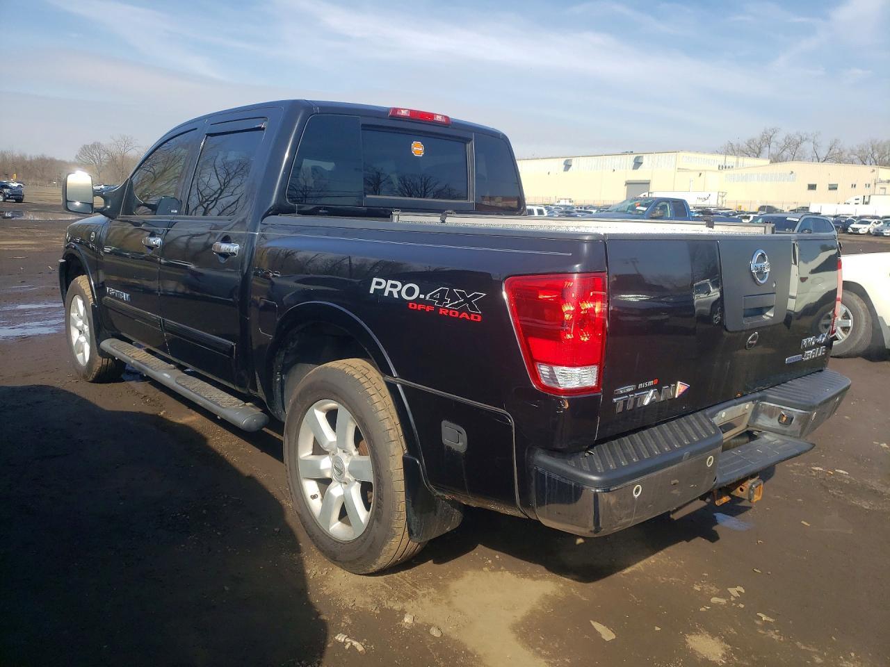 2010 Nissan Titan SE