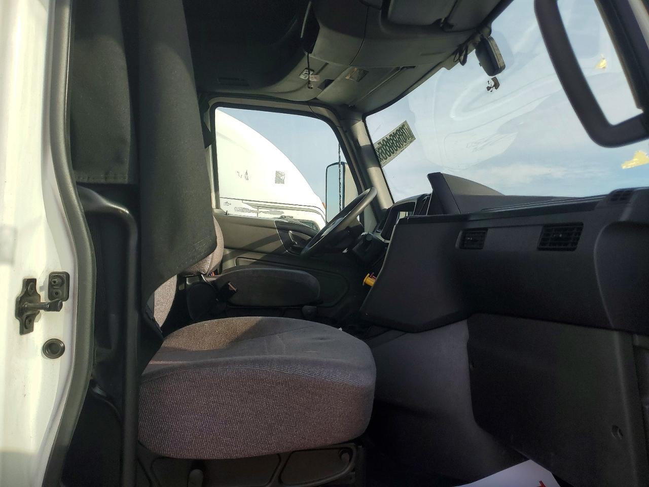 2022 International LT625-Semi Truck