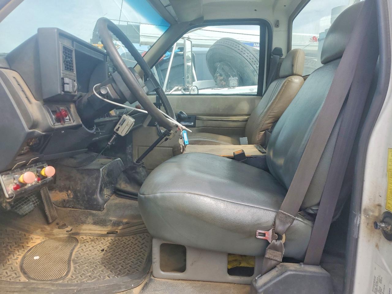 2001 GMC C-SERIES C7H042
