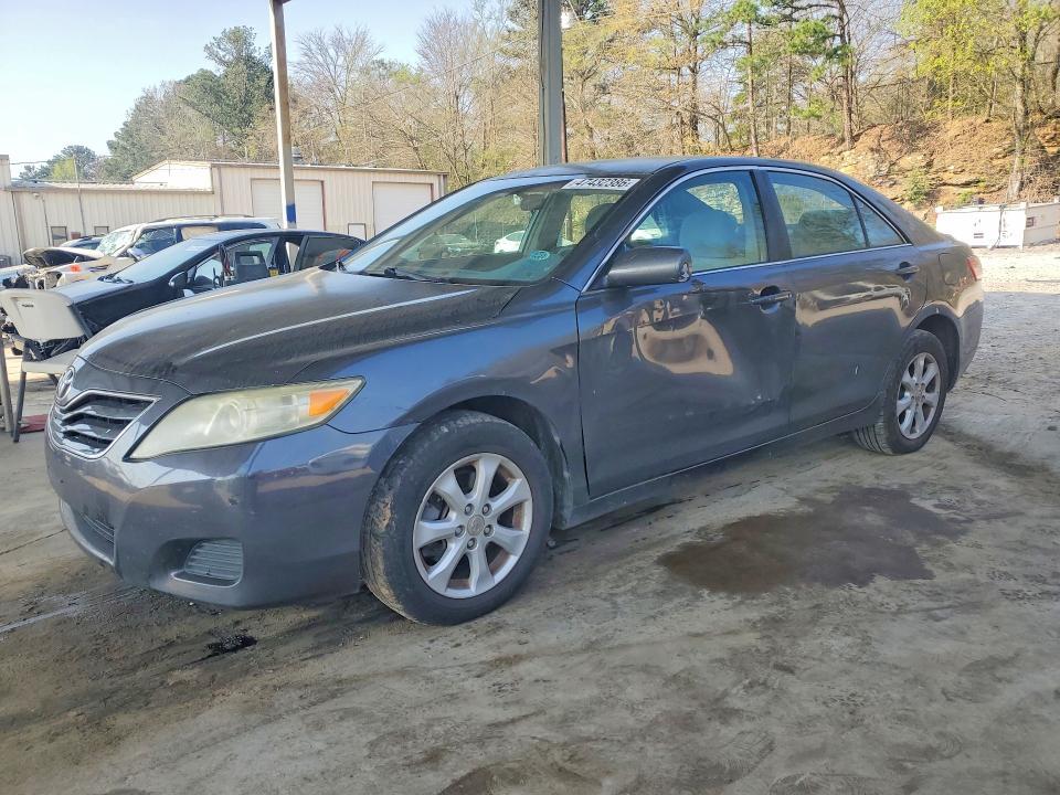 2011 Toyota Camry le