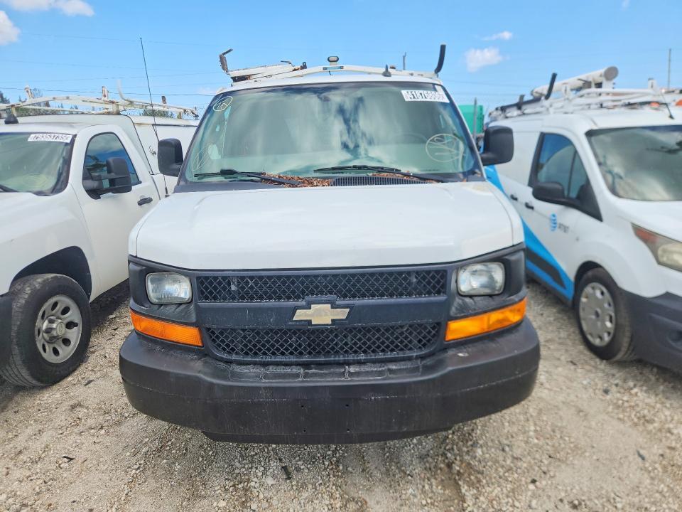 2016 Chev 2500 Express Cargo van