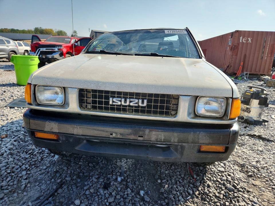 1992 Isuzu Conventional Short Wheelbase
