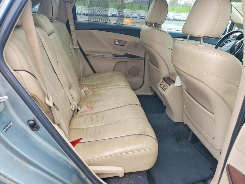 2010 Toyota Venza awd V6