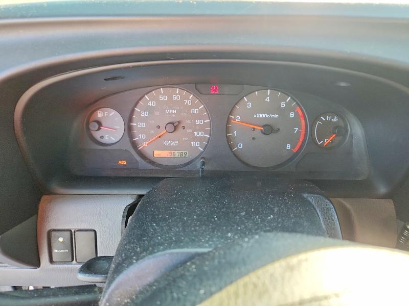 2000 Nissan Frontier XE