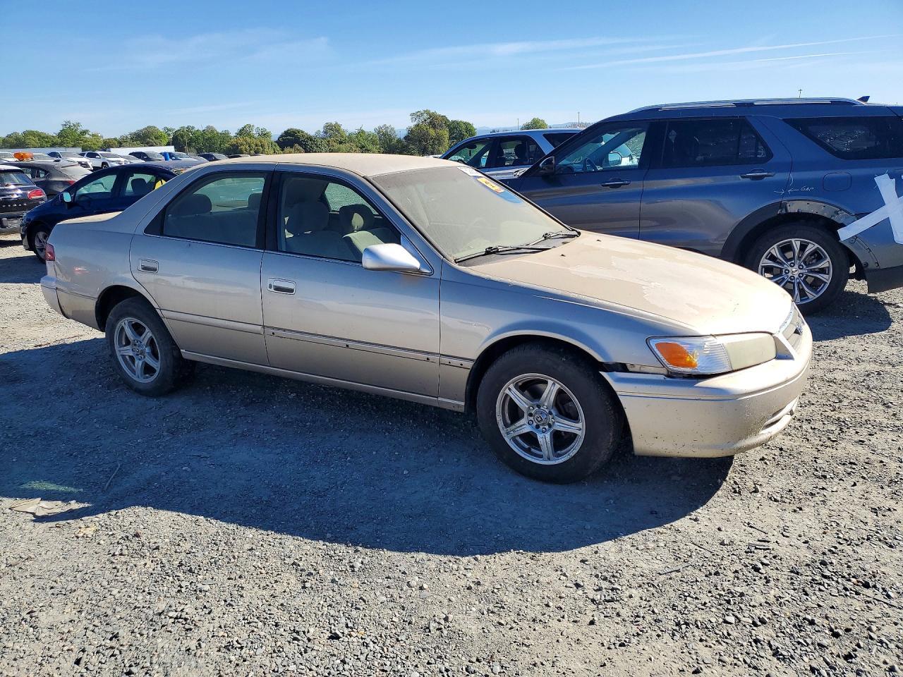2000 Toyota Camry