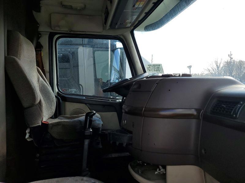 2012 Volvo VNL Semi Truck