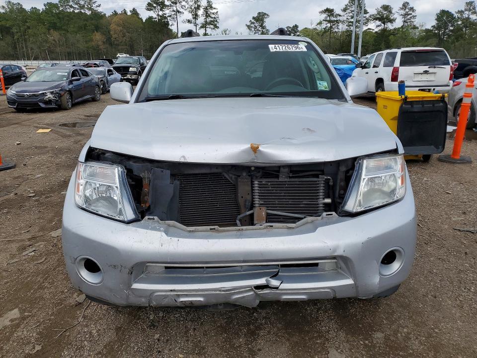 2009 Nissan Pathfinder s