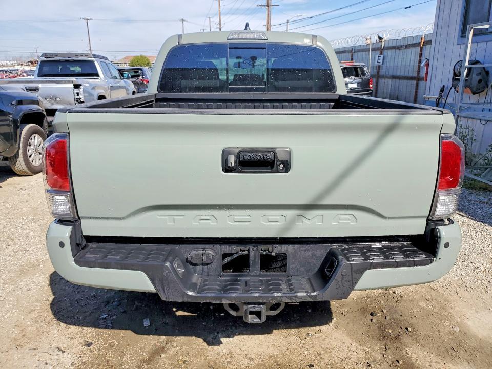 2023 Toyota Tacoma trd Off-road