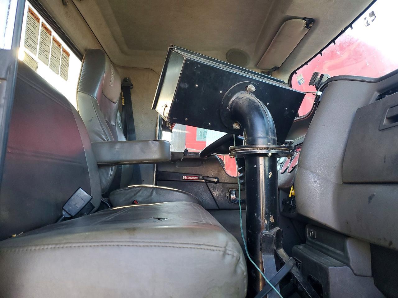 2017 Kenworth Construction T270