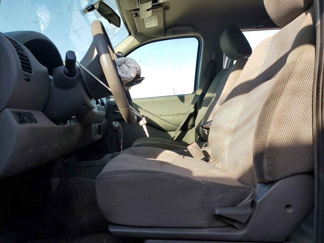 2012 Nissan Frontier SV V6