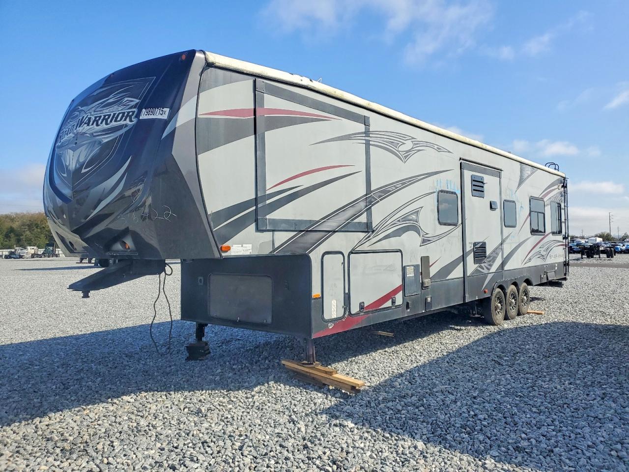 2015 Heartland Rv 2015 Heartland Road Warrior Camper