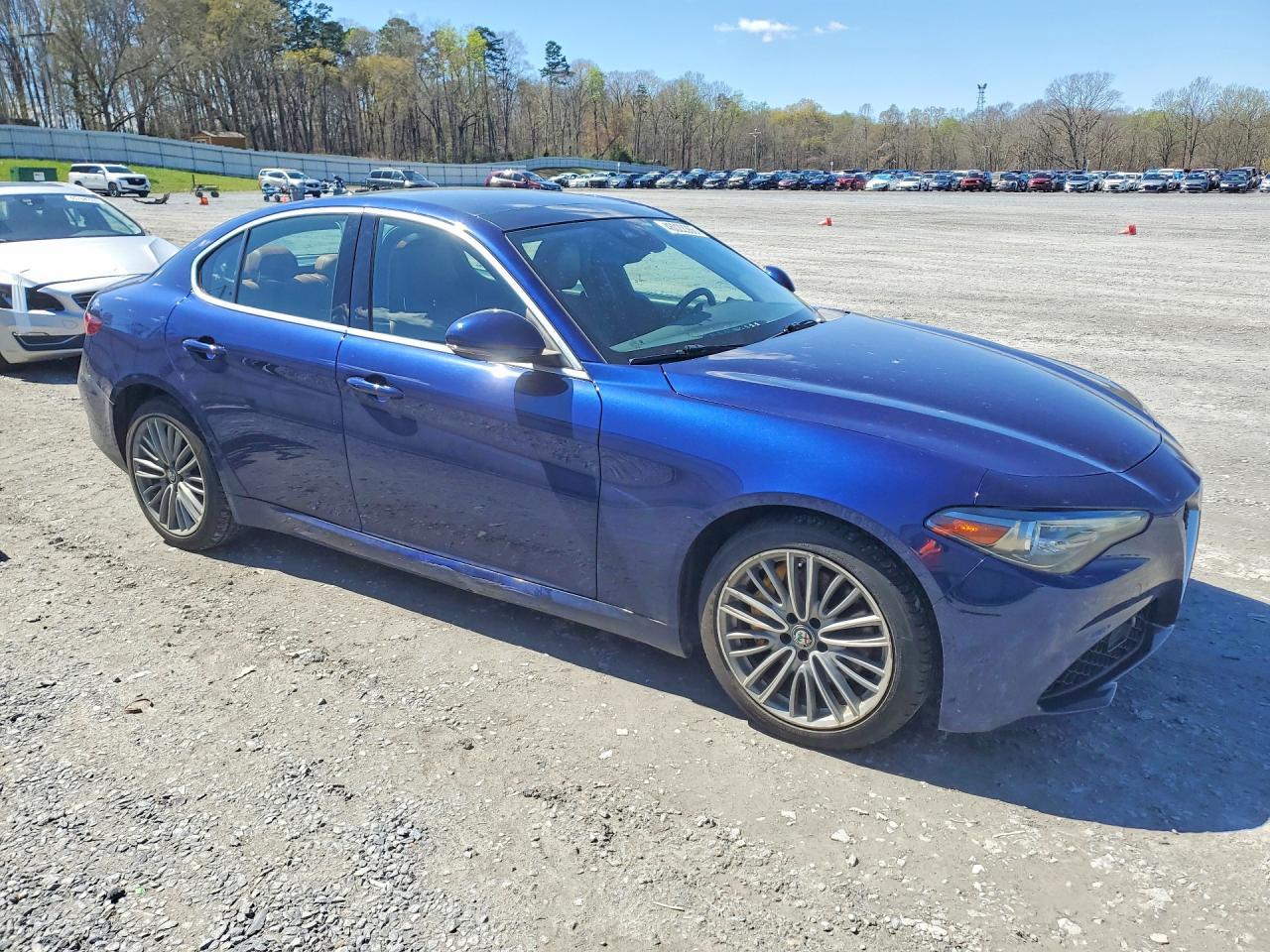 2018 Alfa Romeo Giulia ti Q4
