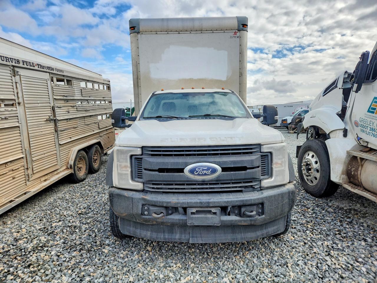 2018 Ford F550 Super Duty BOX Truck