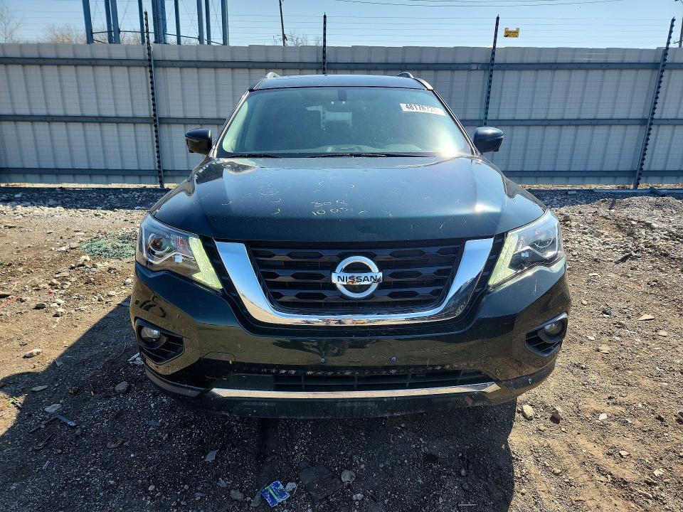 2019 Nissan Pathfinder sl