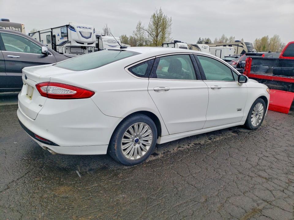 2015 Ford Fusion se Phev