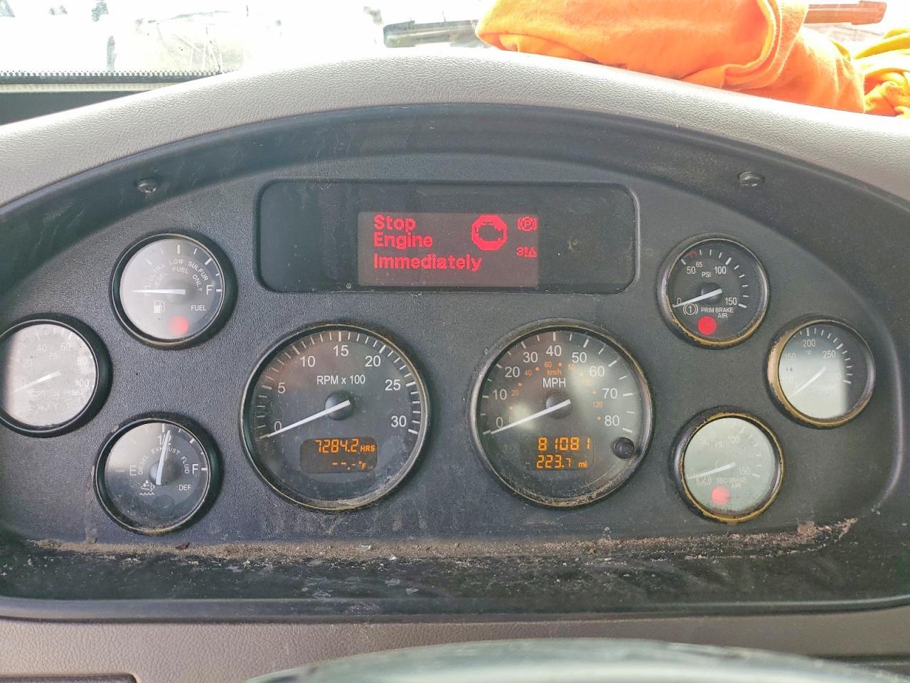 2023 Peterbilt 337