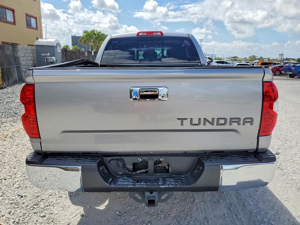 2017 Toyota Tundra SR5