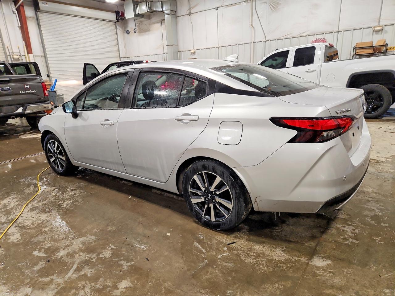 2025 Nissan Versa sv