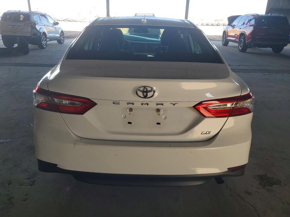 2019 Toyota Camry le