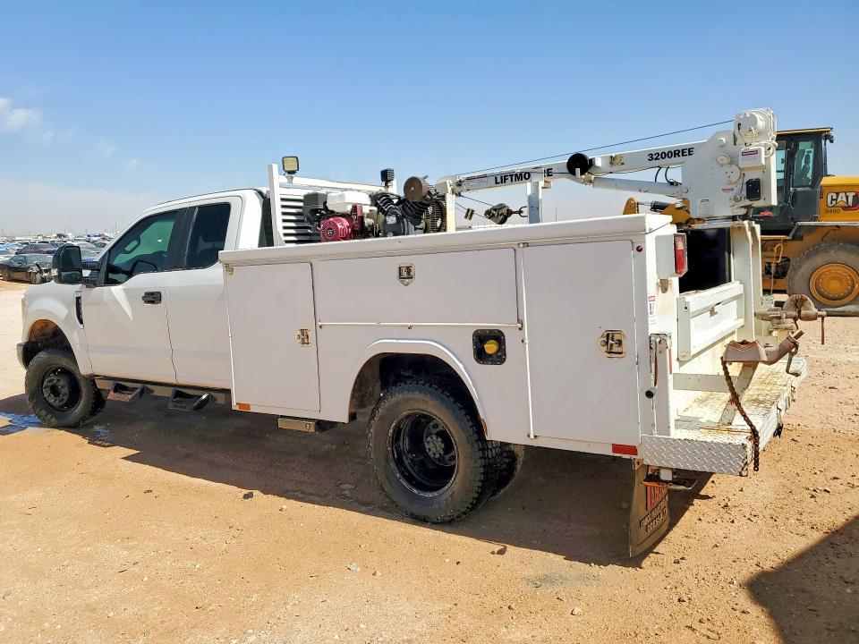 2018 Ford F350 Super Duty Utility / Service Truck