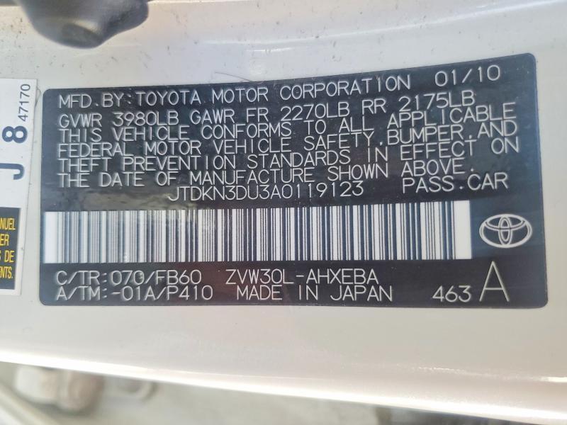 2010 Toyota Prius iii