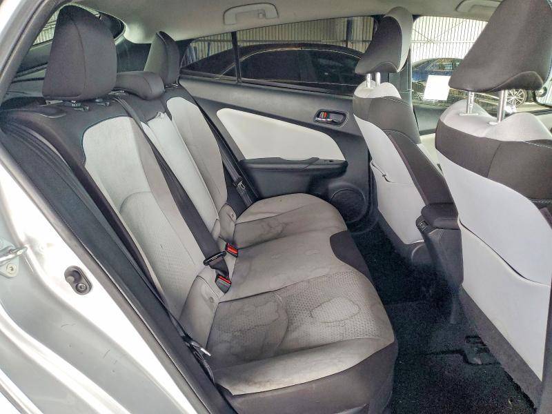 2019 Toyota Prius le