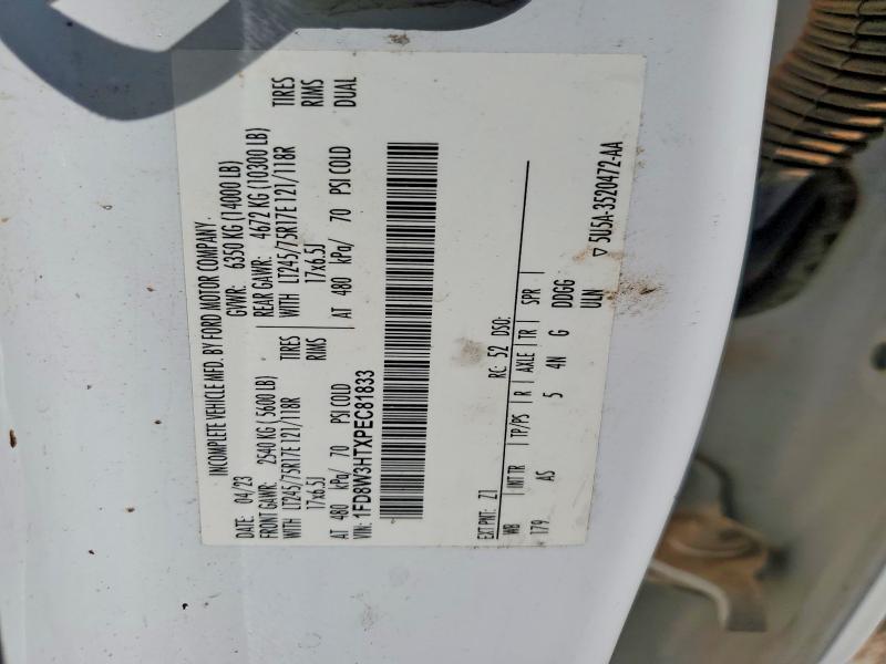 2023 Ford F350 Super Duty Flatbed Truck