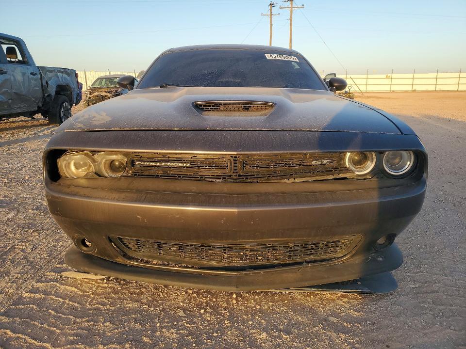 2022 Dodge Challenger gt
