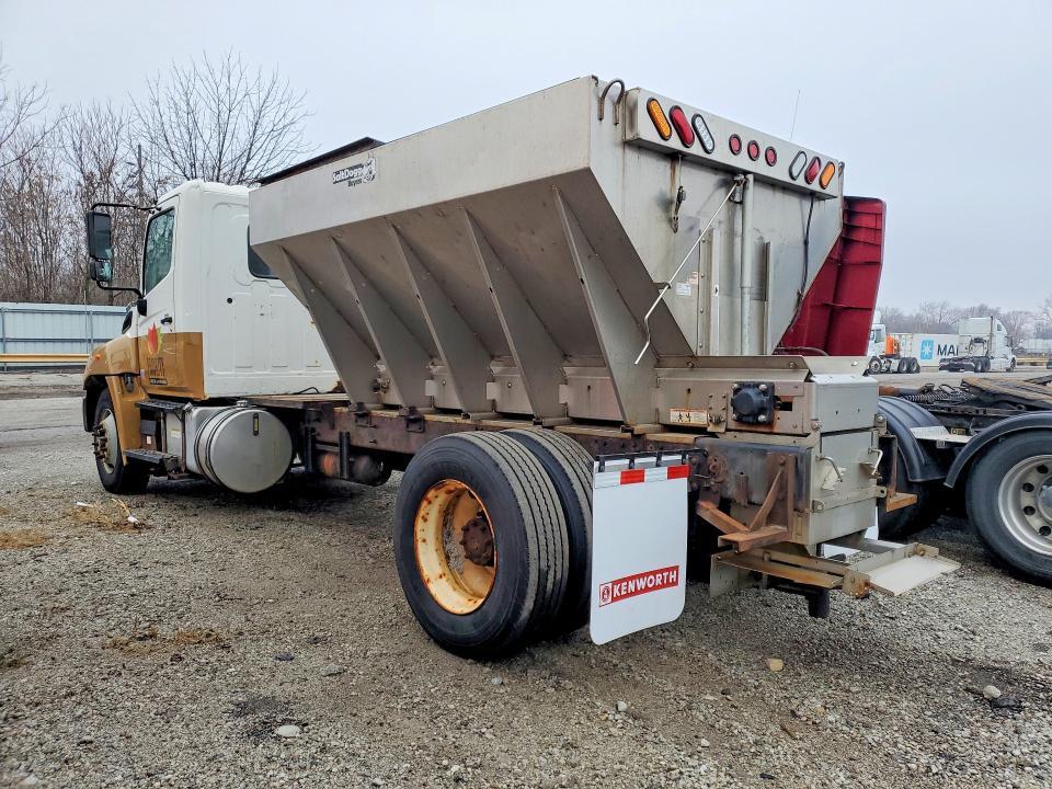 2014 Hino Hino 338 Feed Delivery Truck