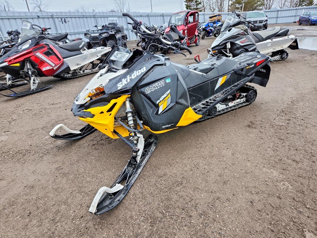 2016 Skidoo MX Z Blizzard 1200