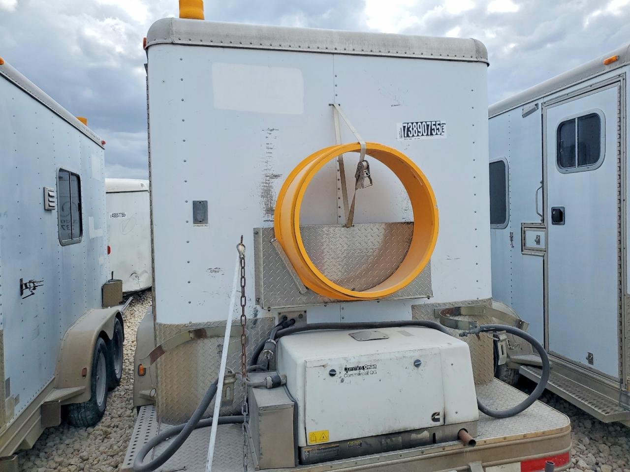2006 Featherlite Mfg Inc 2006 Featherlite Fiber Optic Splicing Trailer