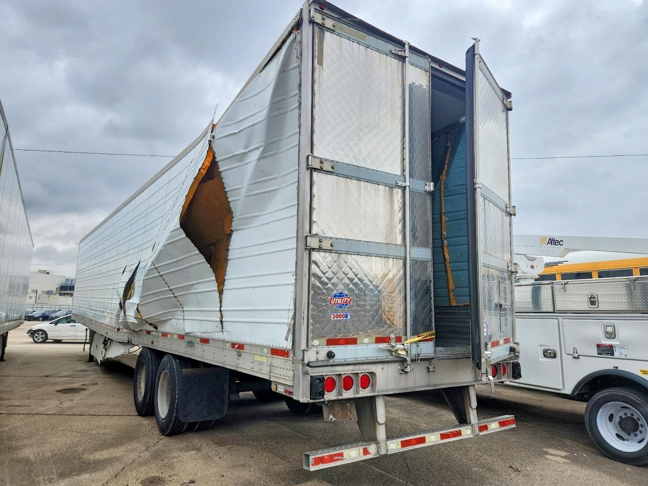 2016 Utility VS2RA Refrigerated Van Trailer