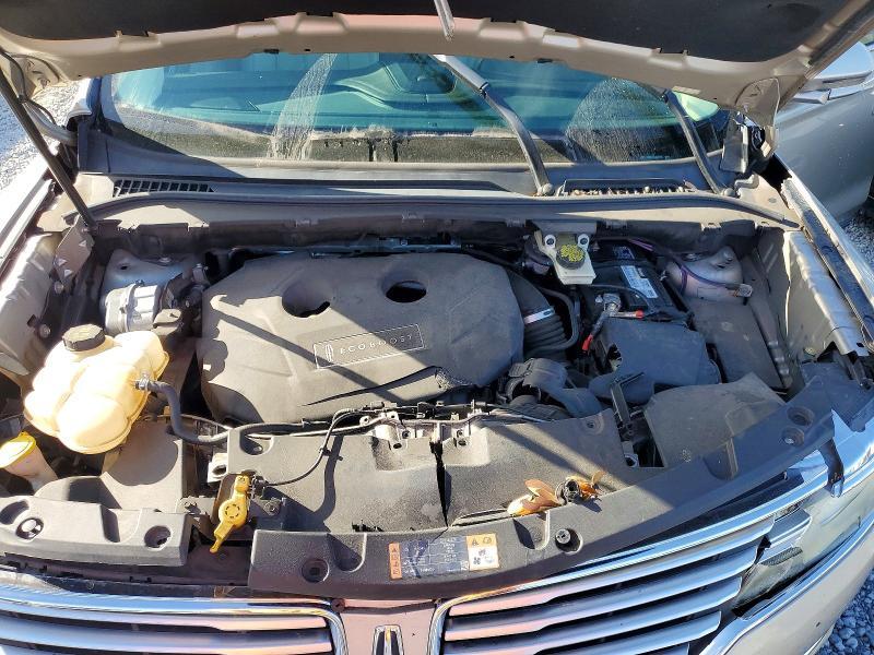 2015 Lincoln Townhouse MKC