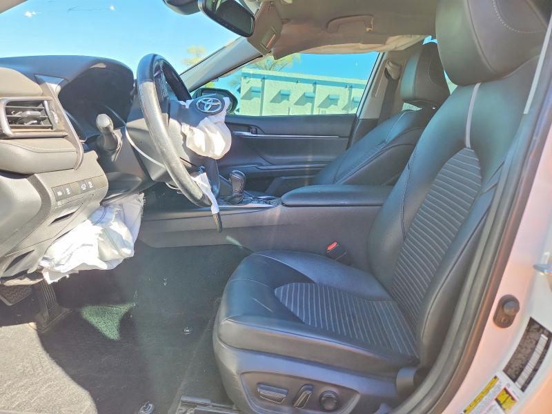 2022 Toyota Camry Hybrid se Nightshade