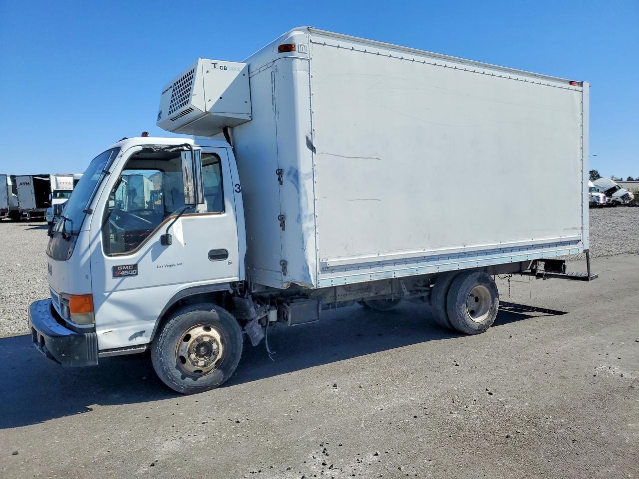 1999 GMC W4 Refrigerated BOX Truck