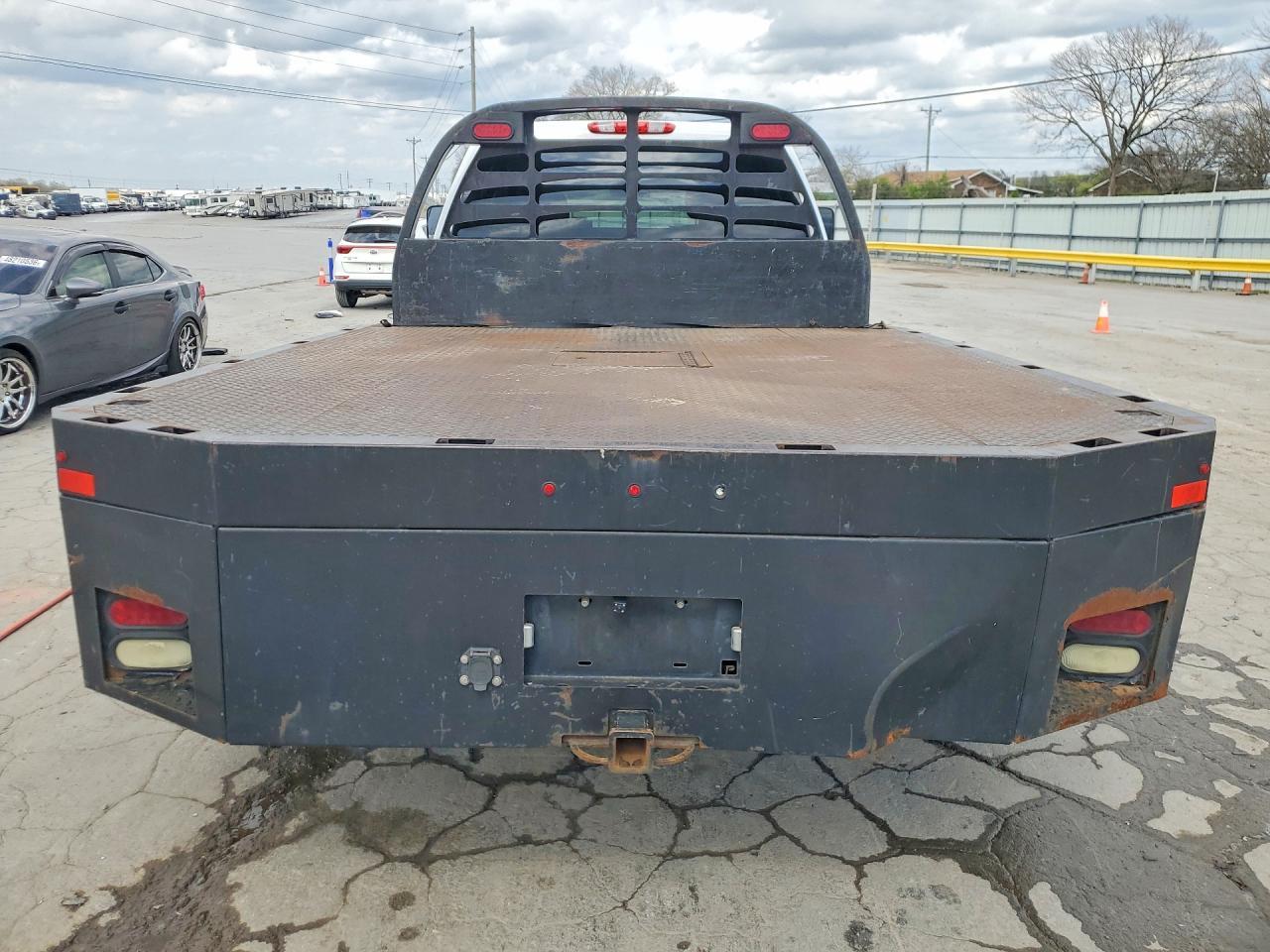2014 Chevrolet Silverado Flatbed Truck